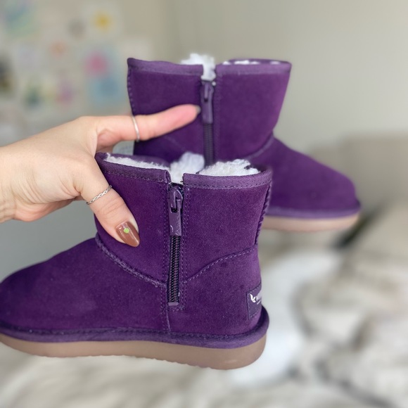 ❌SOLD❌ Girls Ugg Victoria mini boots - Picture 4 of 7